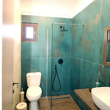 Apartman House!! Szfakerá