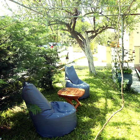 Apartman House!! Szfakerá