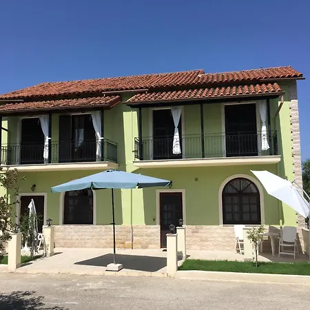 Apartment House!! Sfakera